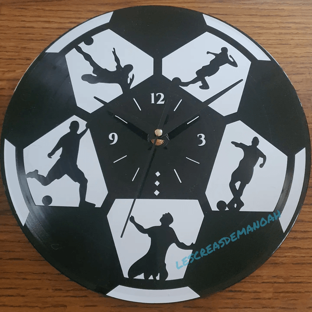 Horloge thème foot